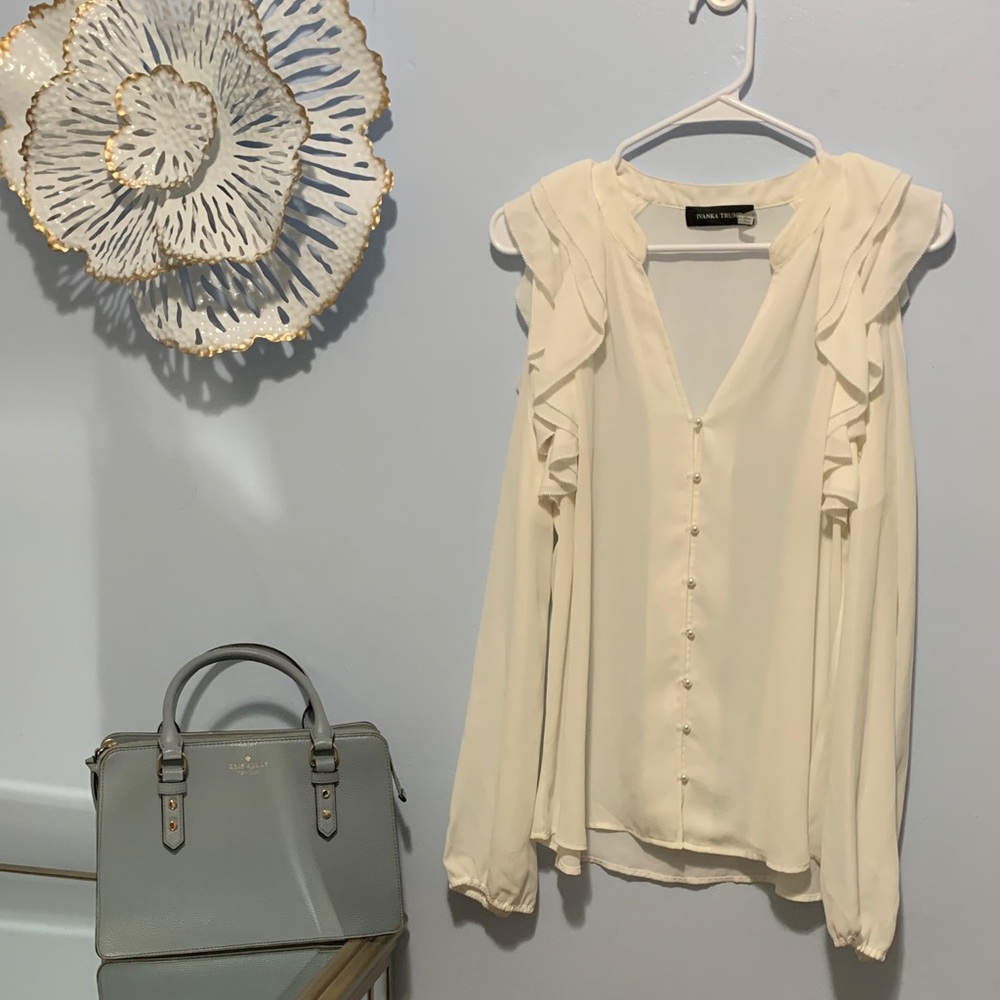 Ivanka, Trump call shoulder, beautiful cream, coloured blouse size large